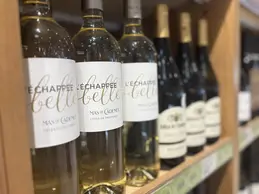 427-biocoop-magasin-bio-avignon-montfavet-la-vie-en-bieau-blanc-vin-local.webp