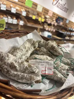 427-biocoop-magasin-bio-avignon-montfavet-la-vie-en-bieau-charcuterie-saucisson.webp