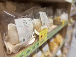 427-biocoop-magasin-bio-avignon-montfavet-la-vie-en-bieau-chips-crevette-local.webp