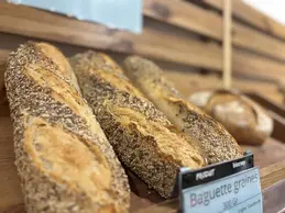 427-biocoop-magasin-bio-avignon-montfavet-la-vie-en-bieau-pain-cereale-graine.webp