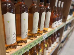 427-biocoop-magasin-bio-avignon-montfavet-la-vie-en-bieau-rose-local-vin.webp